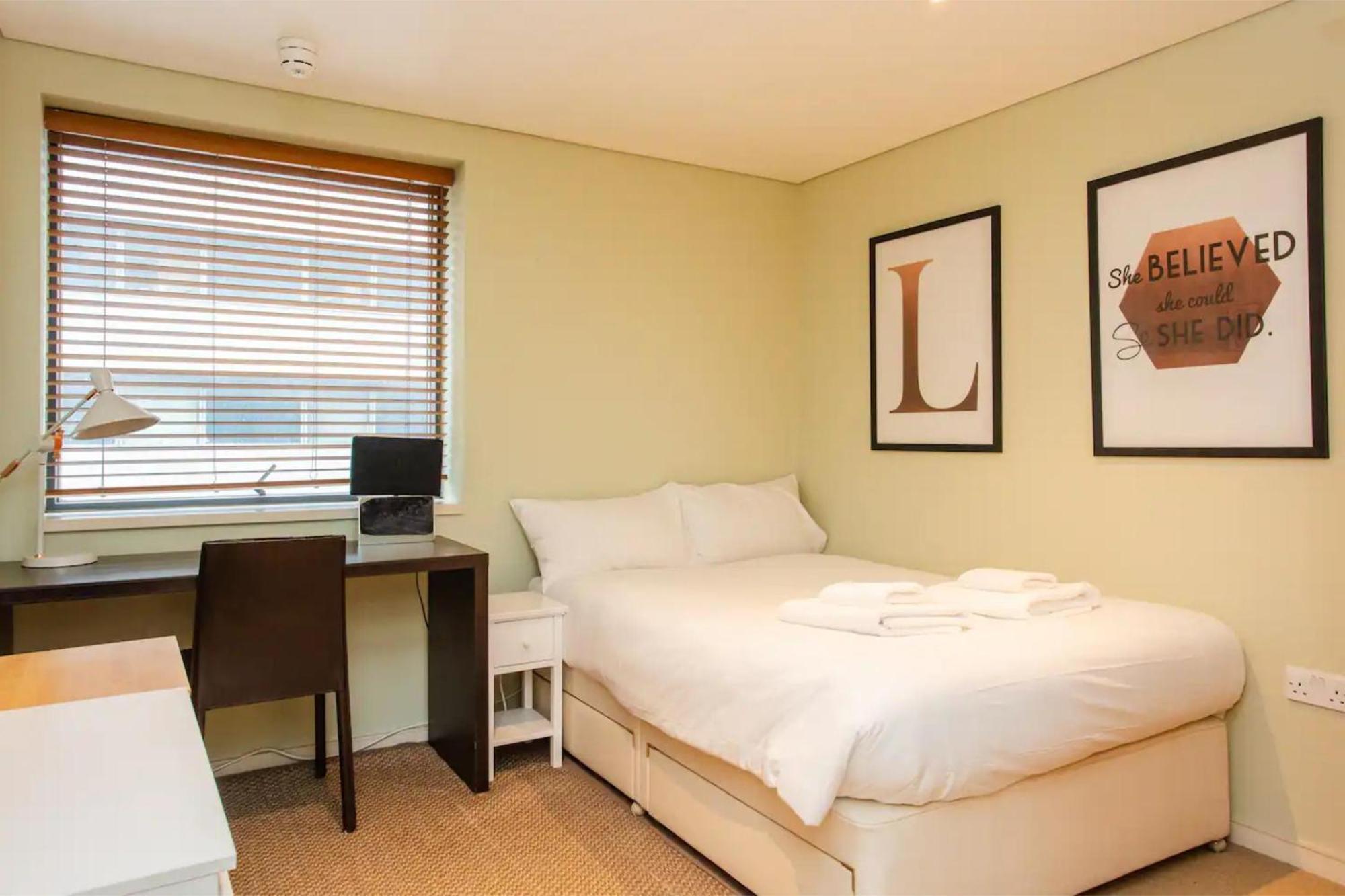Modern 3 Bedroom Apartment In Paddington Londra Dış mekan fotoğraf