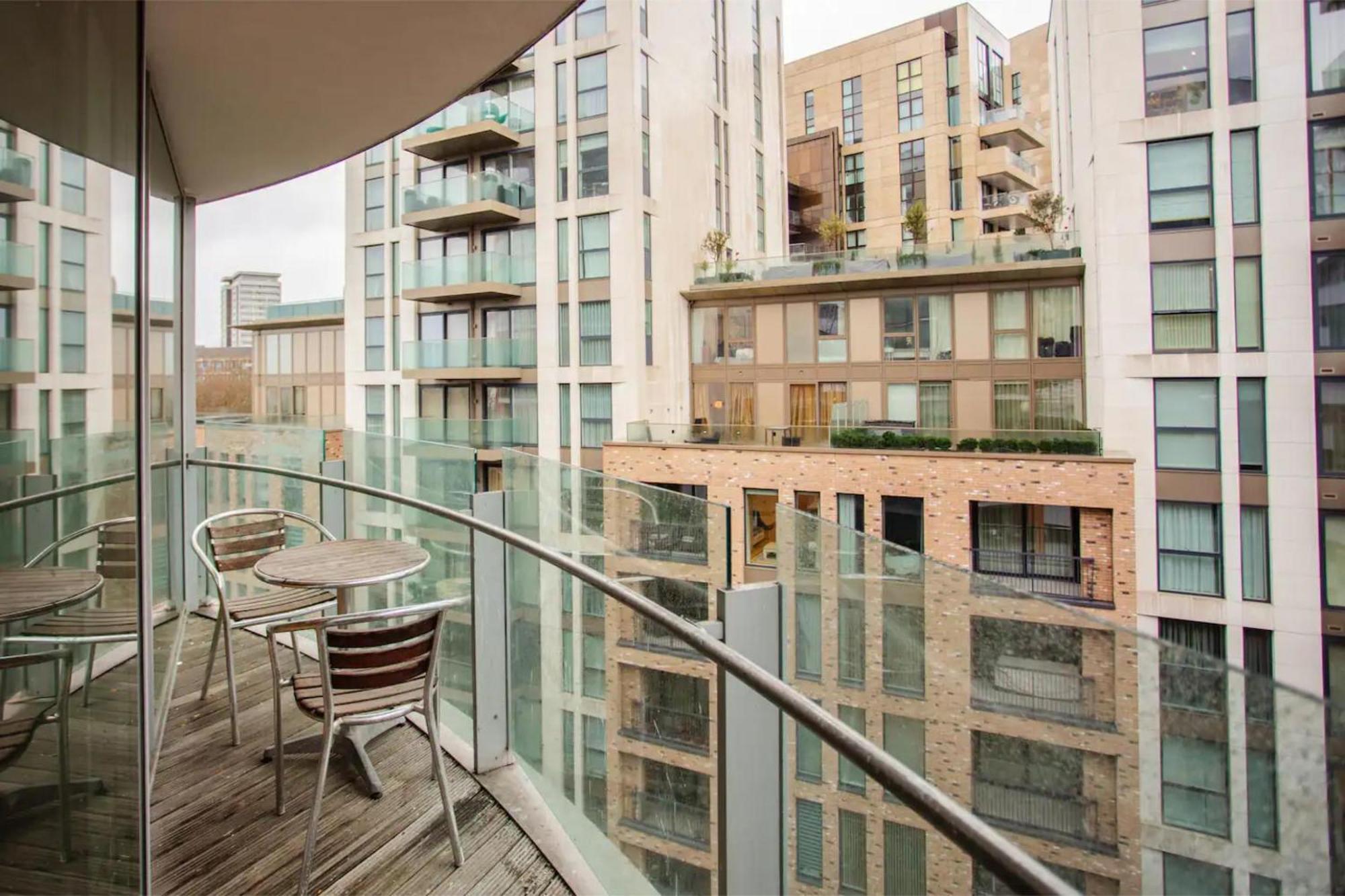 Modern 3 Bedroom Apartment In Paddington Londra Dış mekan fotoğraf